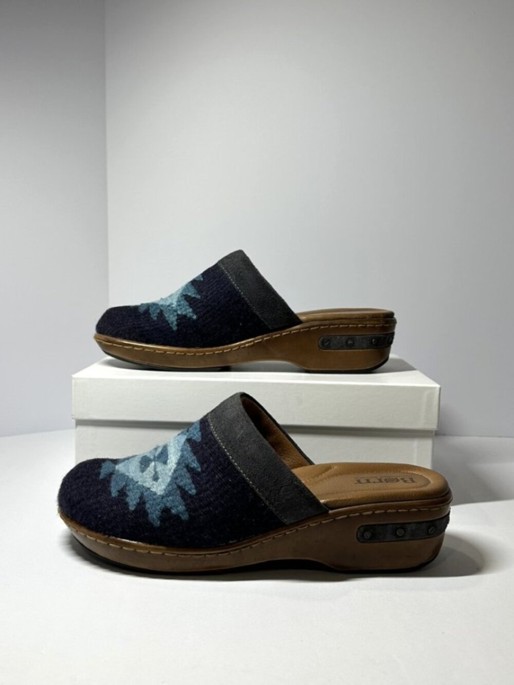 Born Bandy Blanket Clogs - Picture 7 of 8